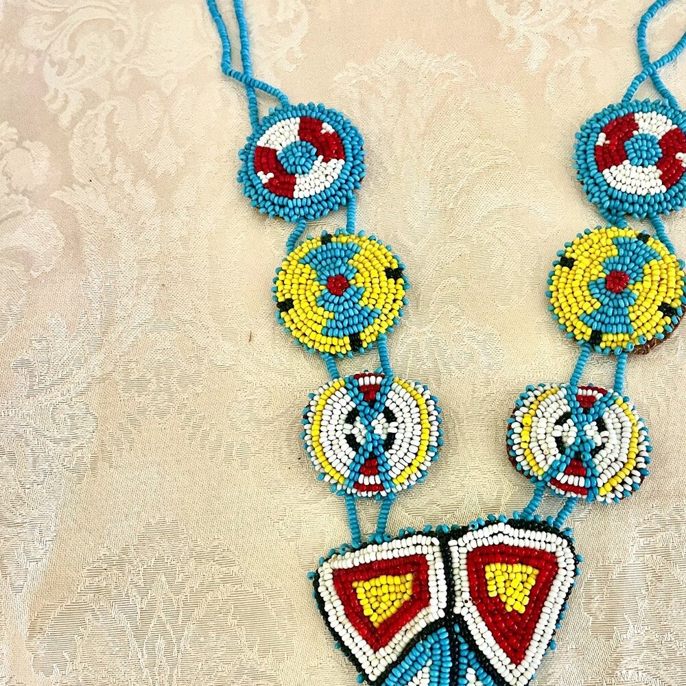 VERY RARE Native American 6 Medallion handmade seeded necklace. Vintage